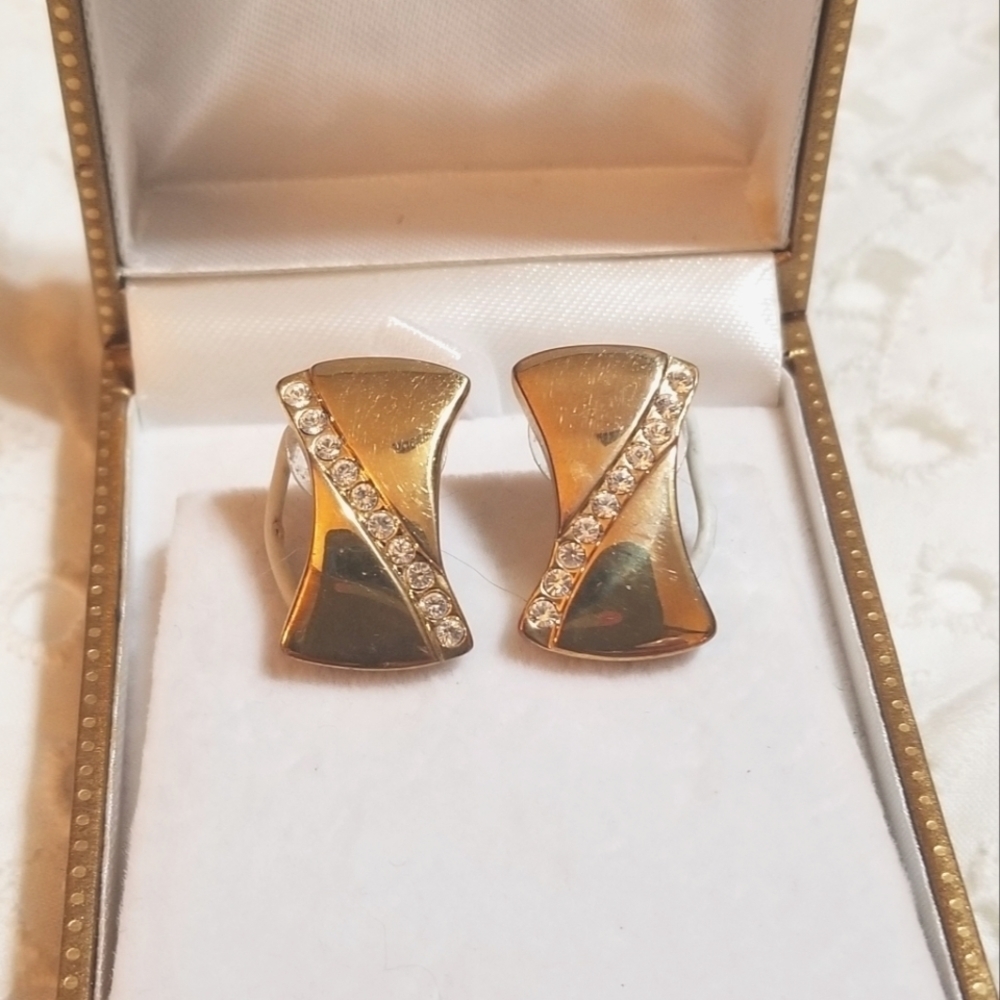 GIVENCHY Vintage crystal gold plated pierced earrings - Picture 6 of 6